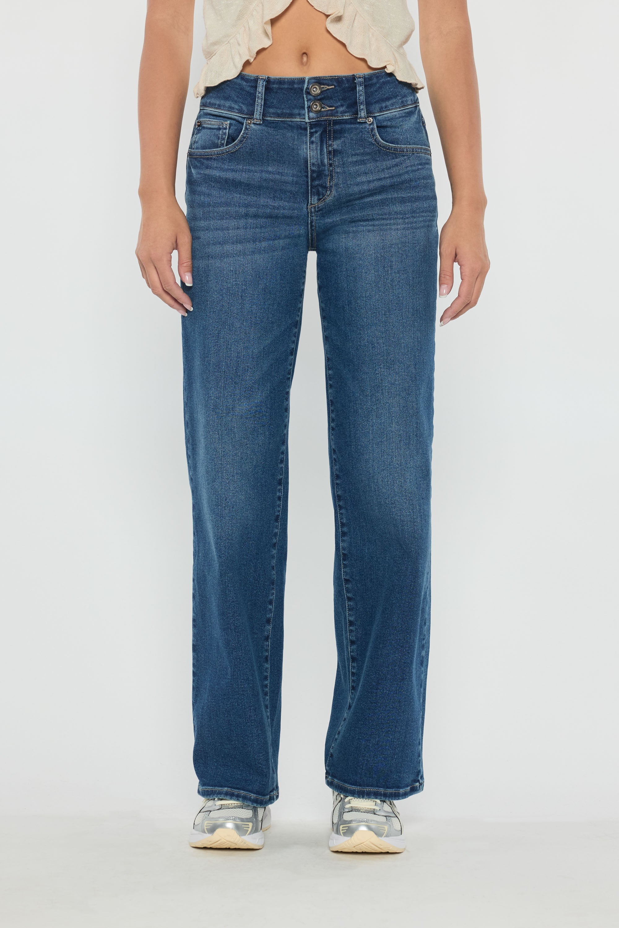 Women's blue wide-leg jeans, comfortable for casual wear