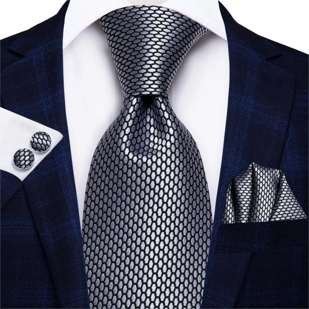 Men's Black Silk Paisley Tie for Travel-Friendly Style
