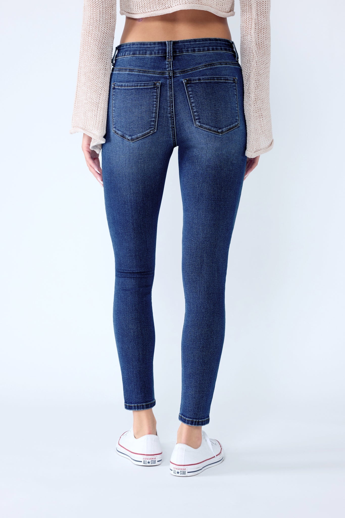 Women's blue skinny pants jeans, perfect for everyday wear