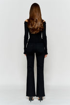 Women's black wide-leg jeans, perfect for casual outings