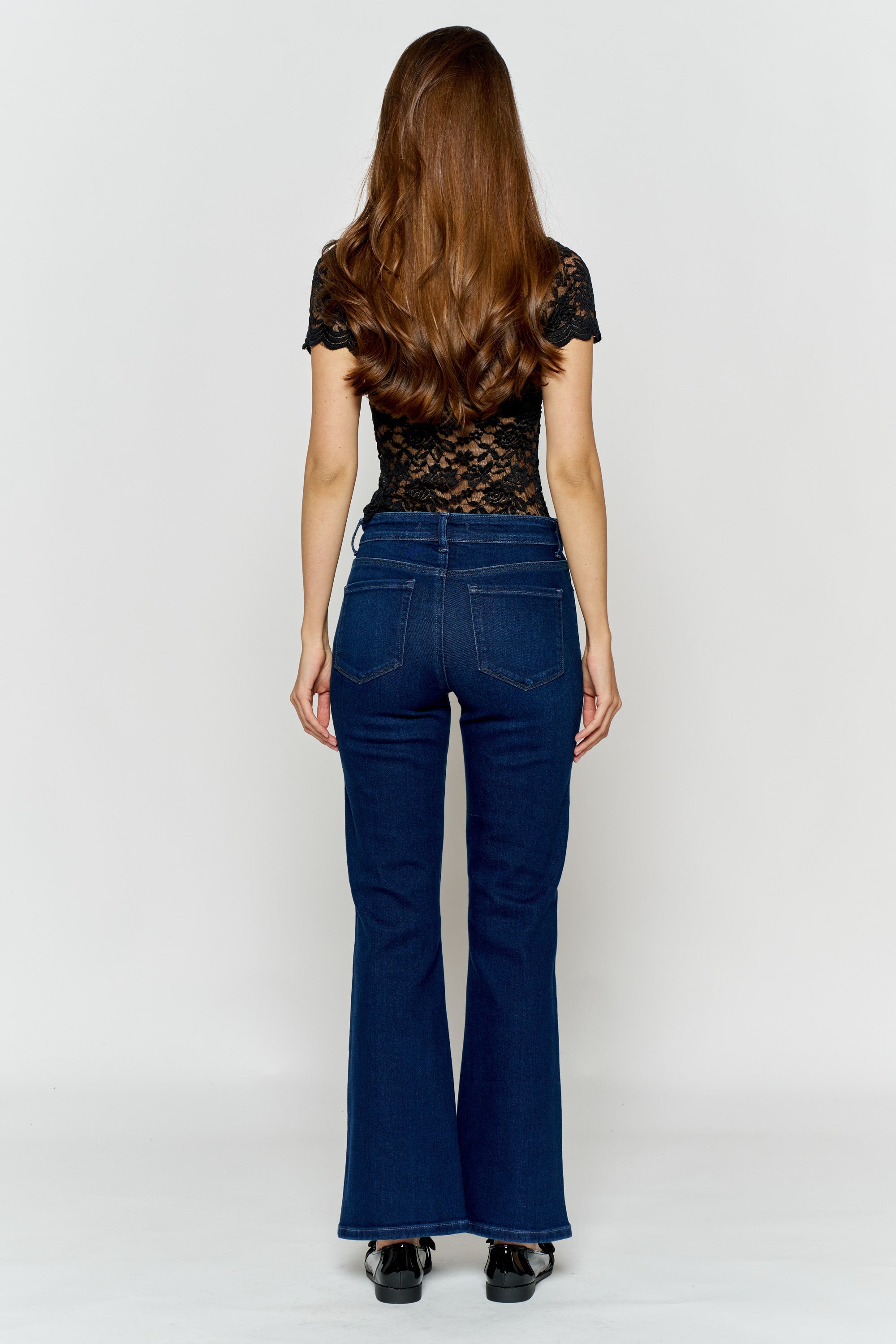 Women's dark blue wide-leg jeans for casual outings
