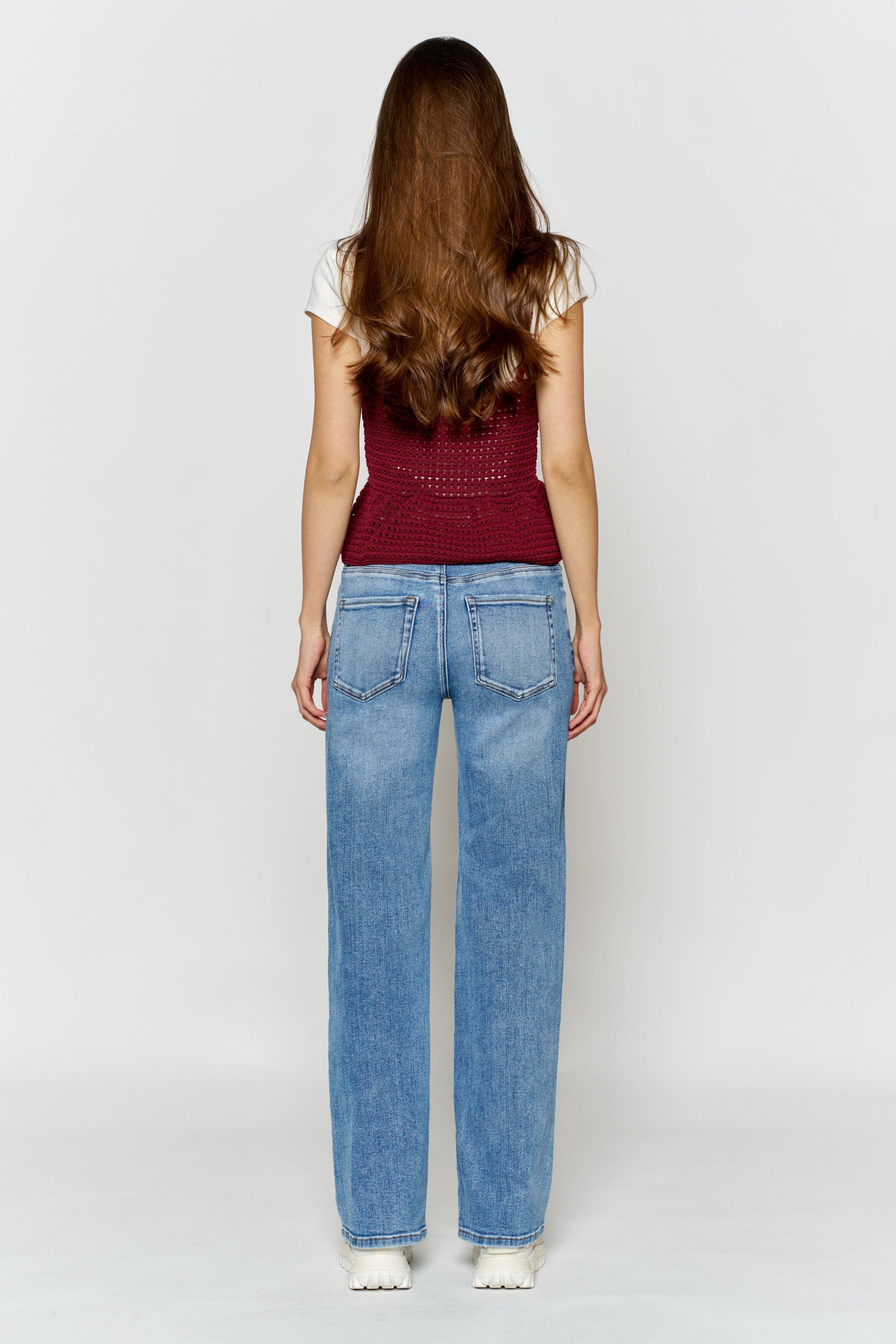 Women's wide-leg jeans in light blue for casual wear