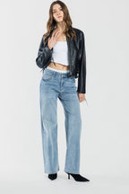 Women's wide-leg jeans in light blue for casual wear
