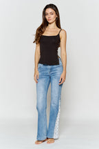 Women's wide-leg jeans in light blue denim for casual wear